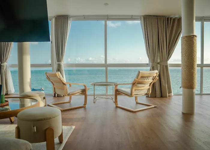 Beach Studio Level - Waveside Ocean Bliss